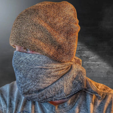 Saw Shemagh: Multi-Use with Built-In Survival Tools