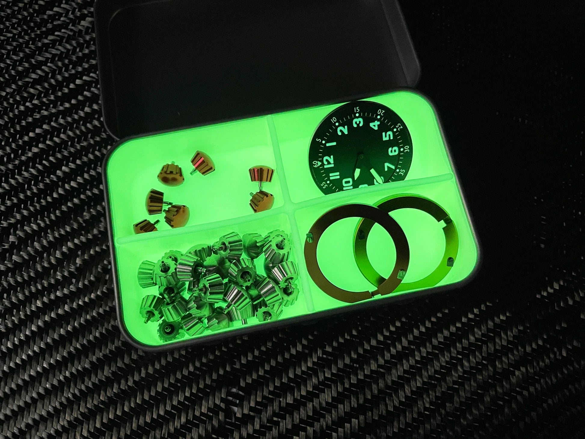 BIG Glow-in-the-Dark Silicone Divider for Survival Tins