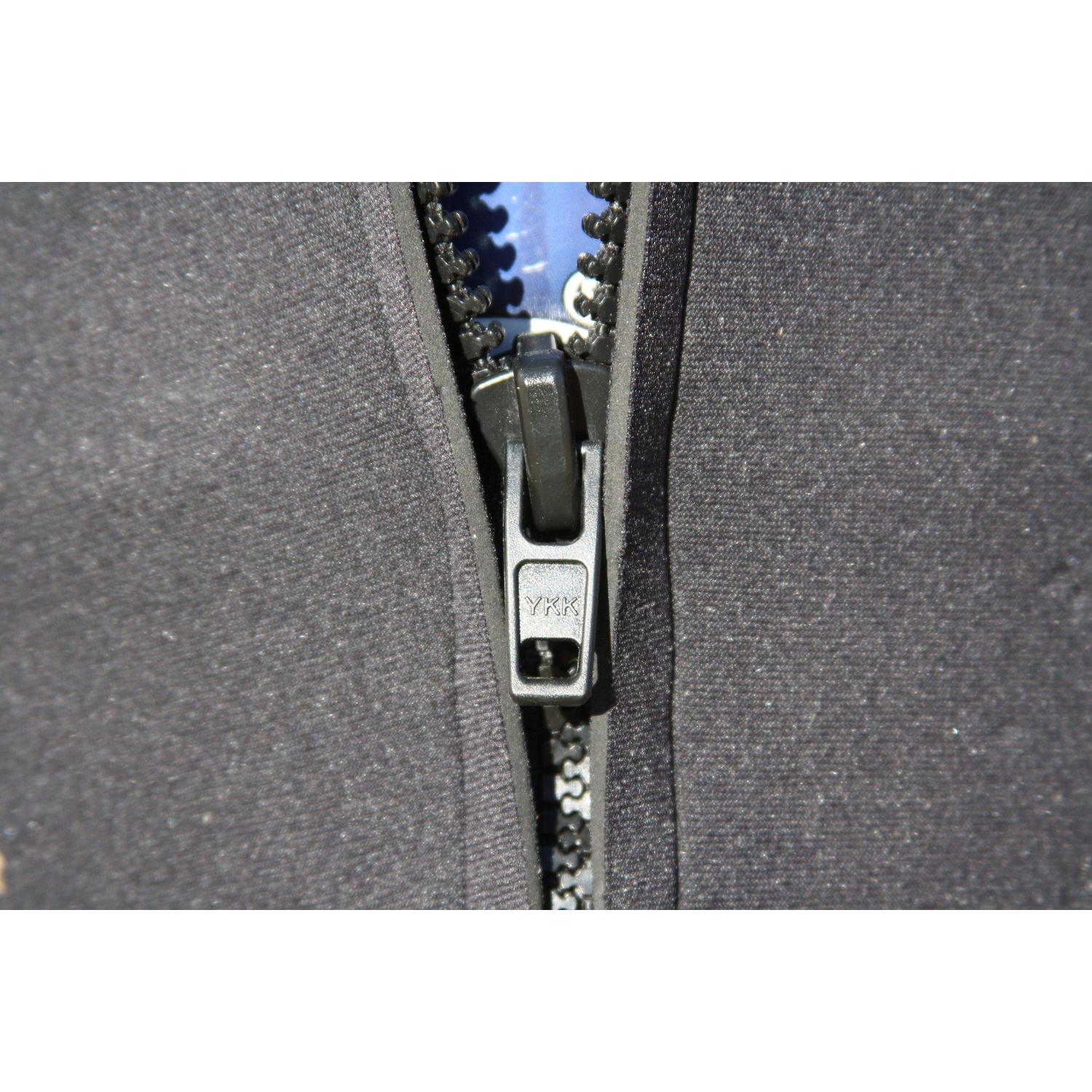 Burt's Tank Top: Propane tank insulator with tie down points