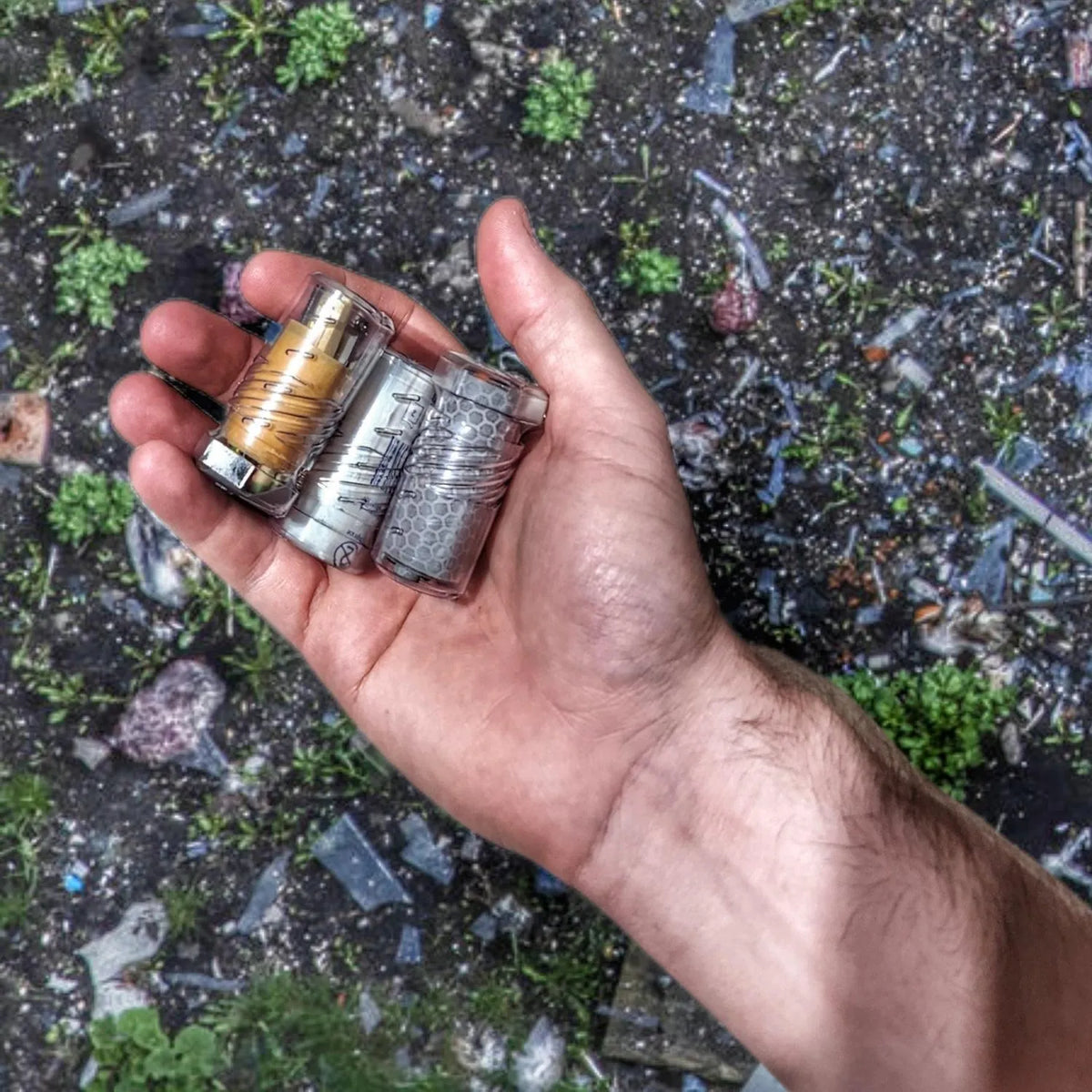 Shell Ready Pack Superesse Drop Shell Survival Capsule Micro Emergency Kit – Stay Ready ...