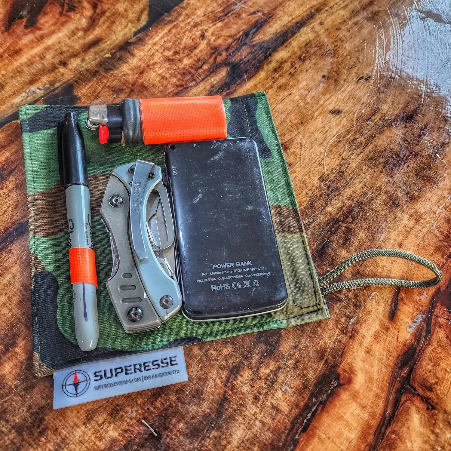 EDC Hank - Pocket Dump Storage Compartment Handkerchief