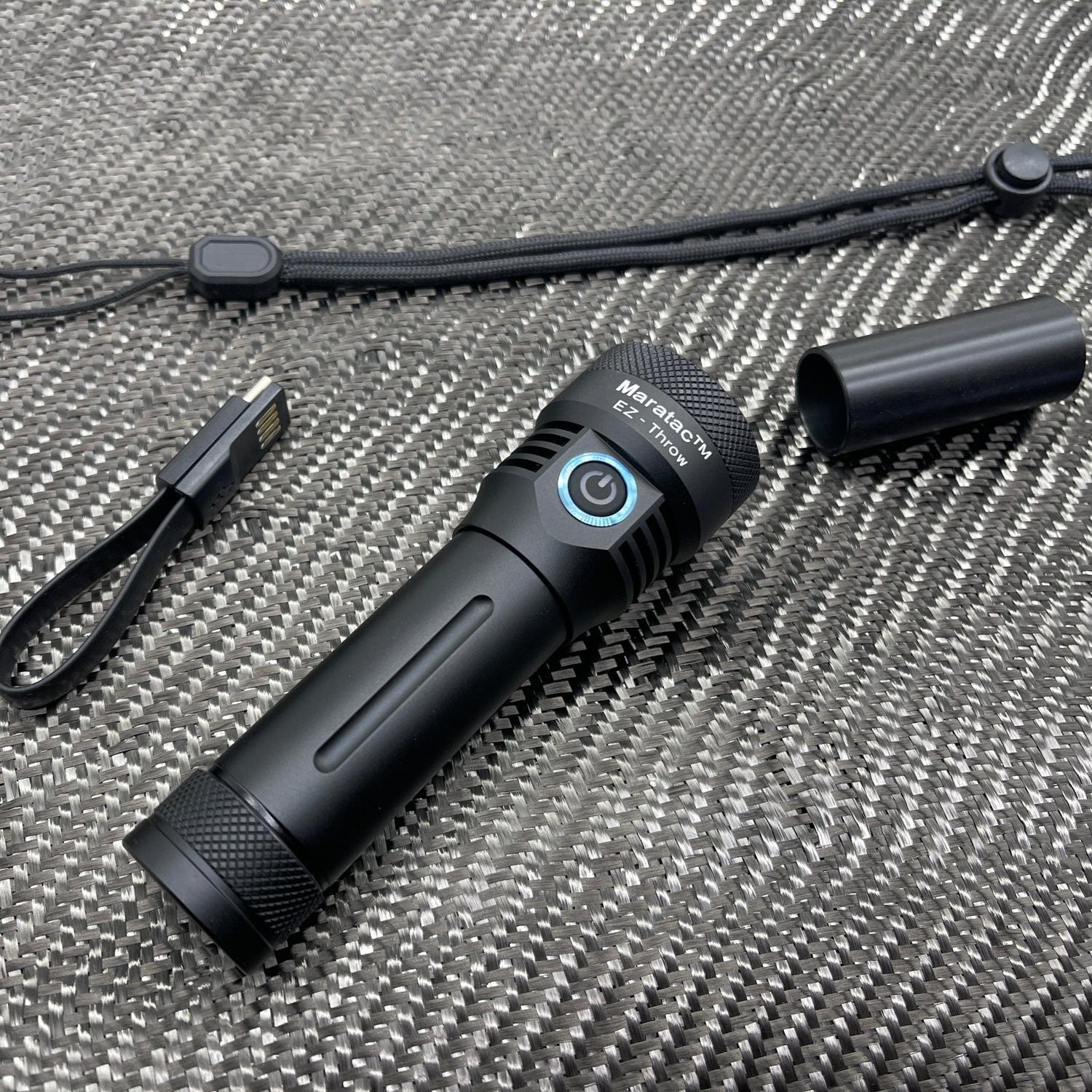 EZ - Throw 18650 / 21700 Flashlight w/build in charger