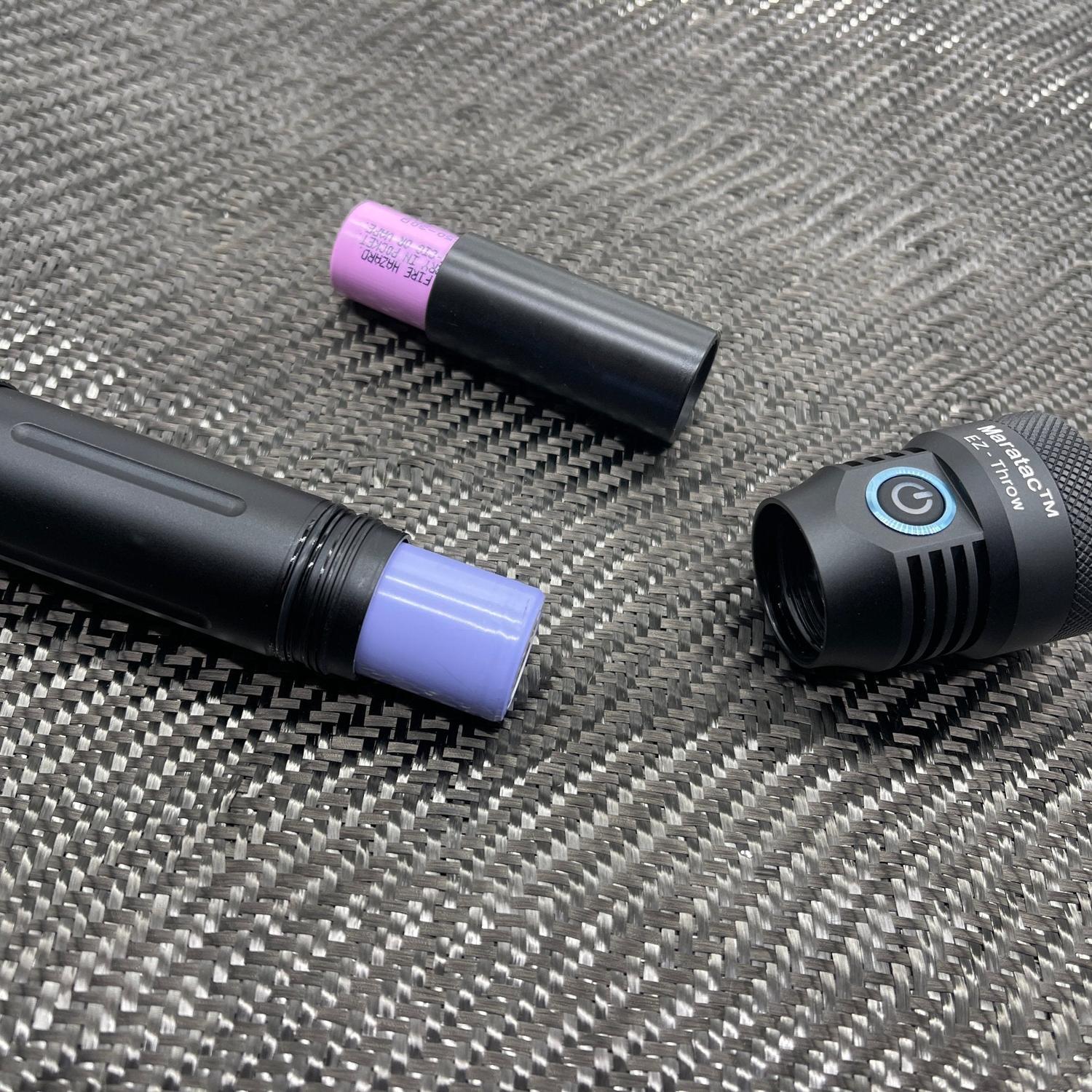 EZ - Throw 18650 / 21700 Flashlight w/build in charger