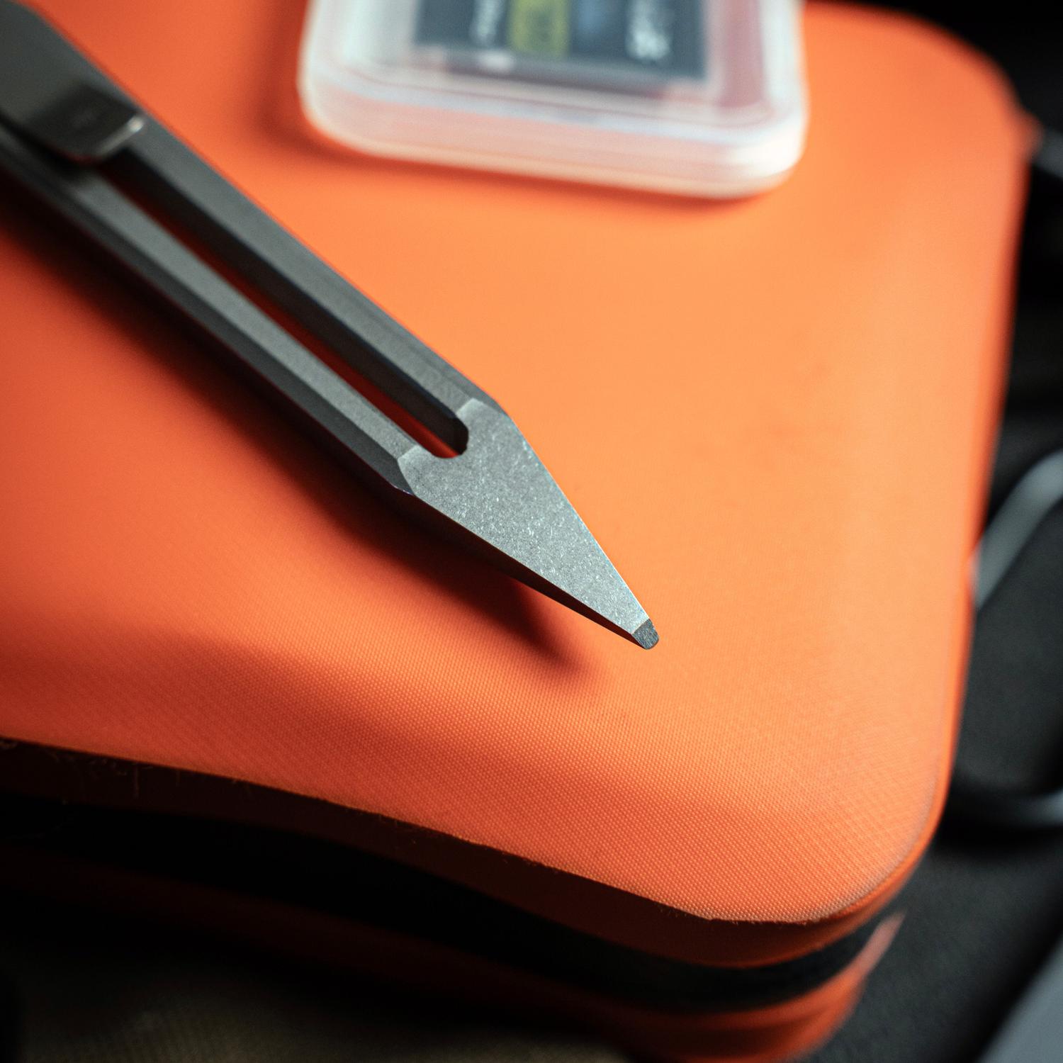 Hard Drive – Titanium Pocket Prybar Tool