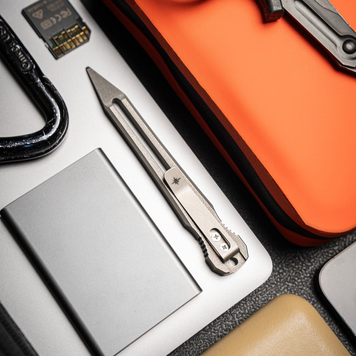 Hard Drive – Titanium Pocket Prybar Tool