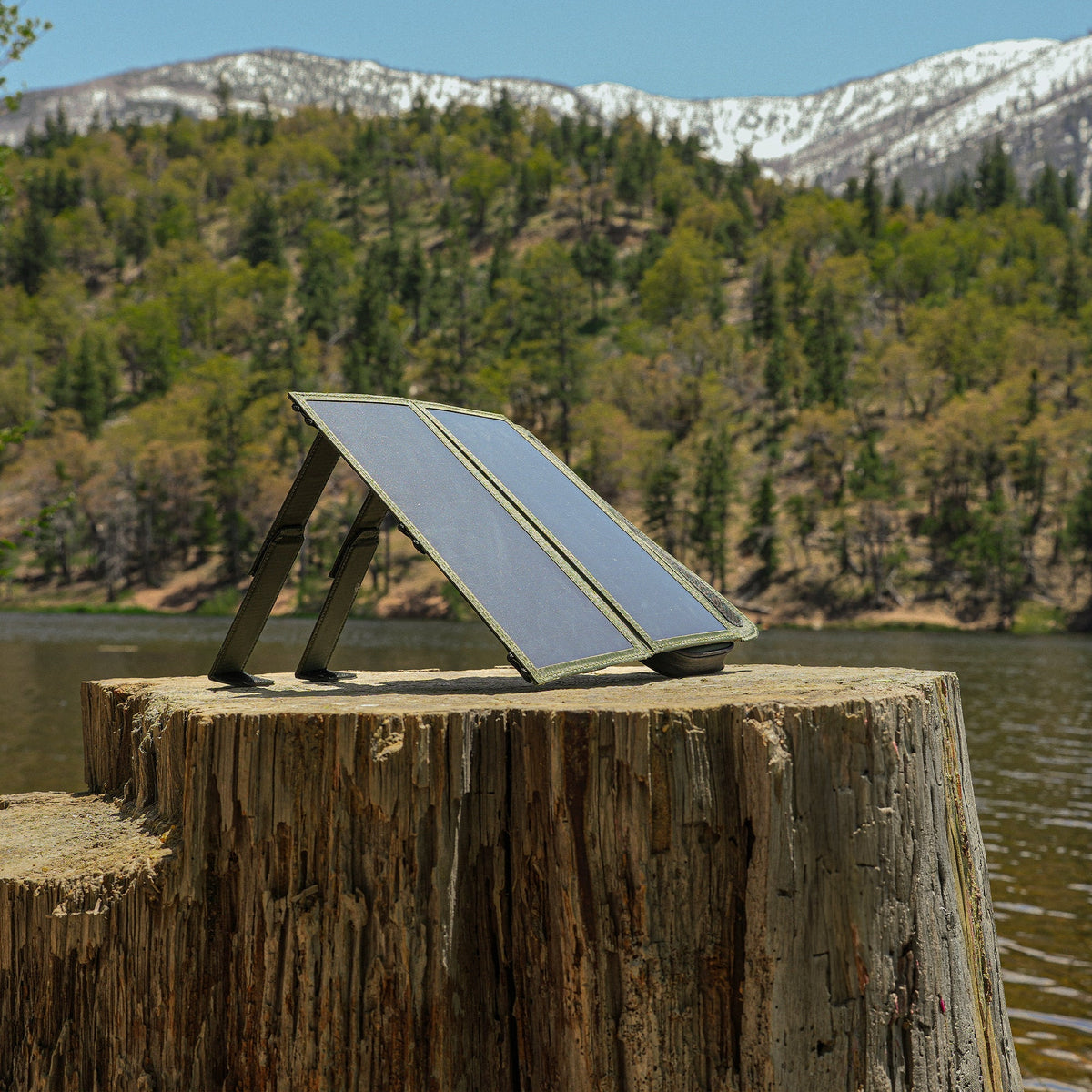 2-Panel Solar Charger – USB-A