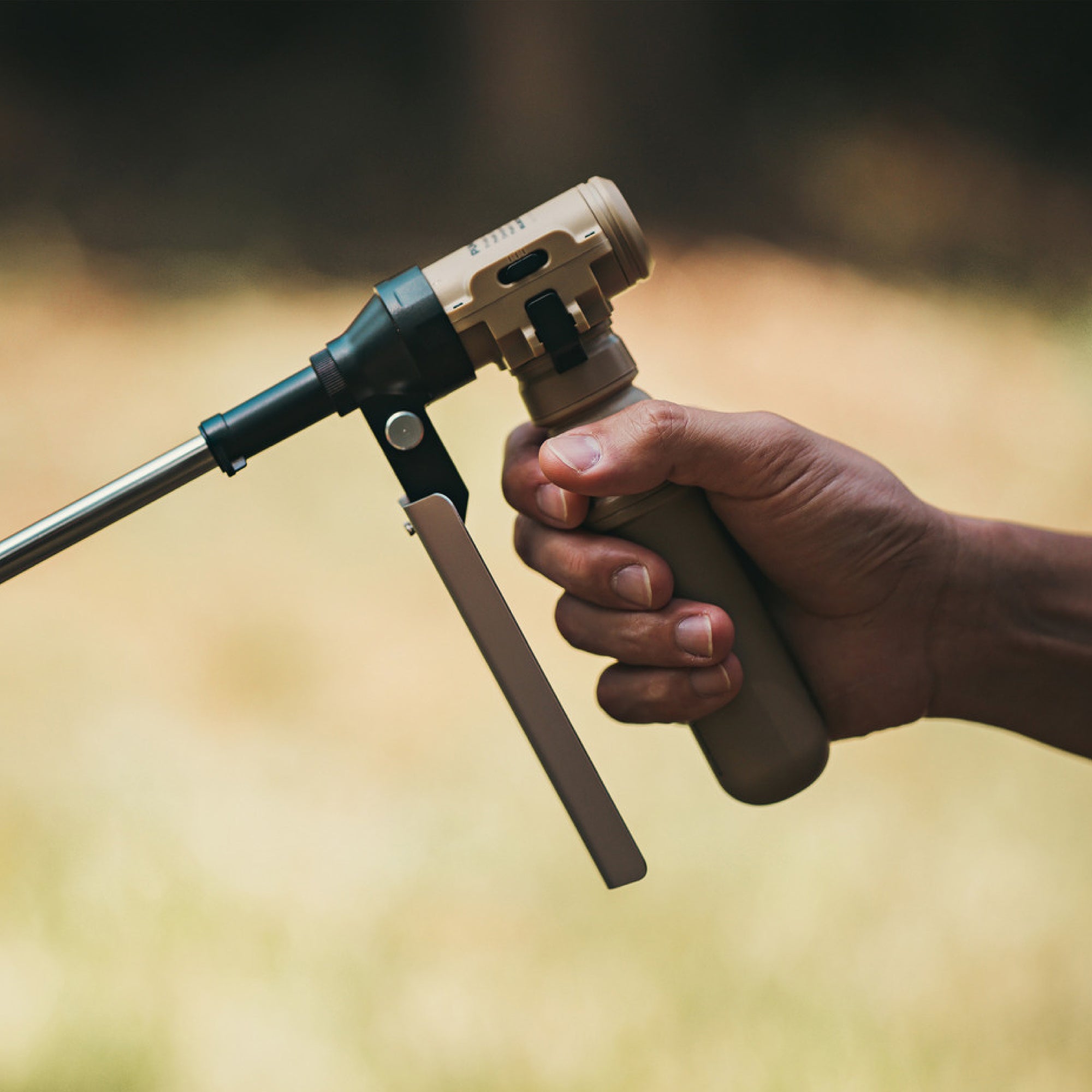 PUMP-1 connected to a NESTOUT battery