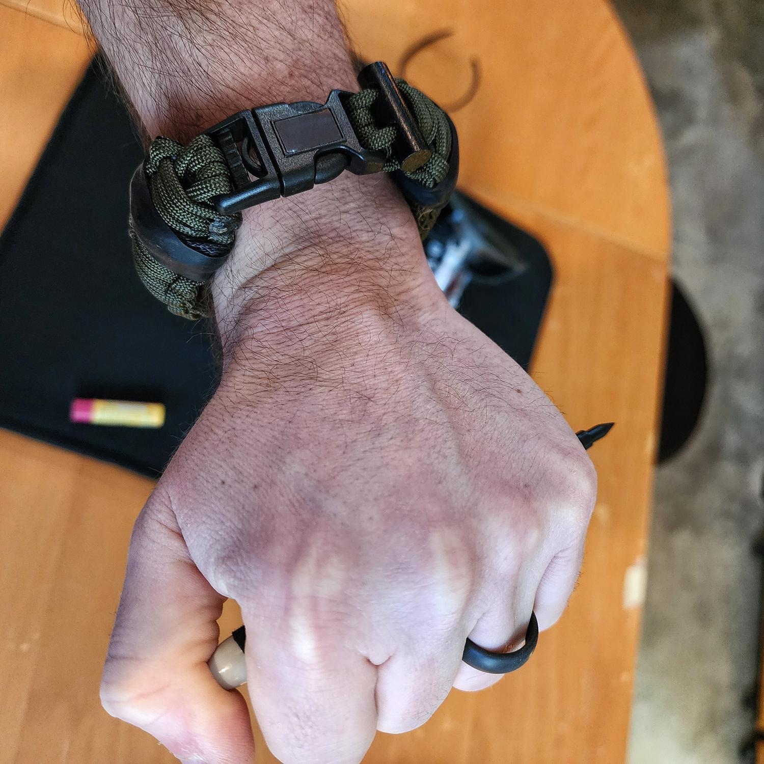SERE Sidekick Paracord Bracelet - E&E