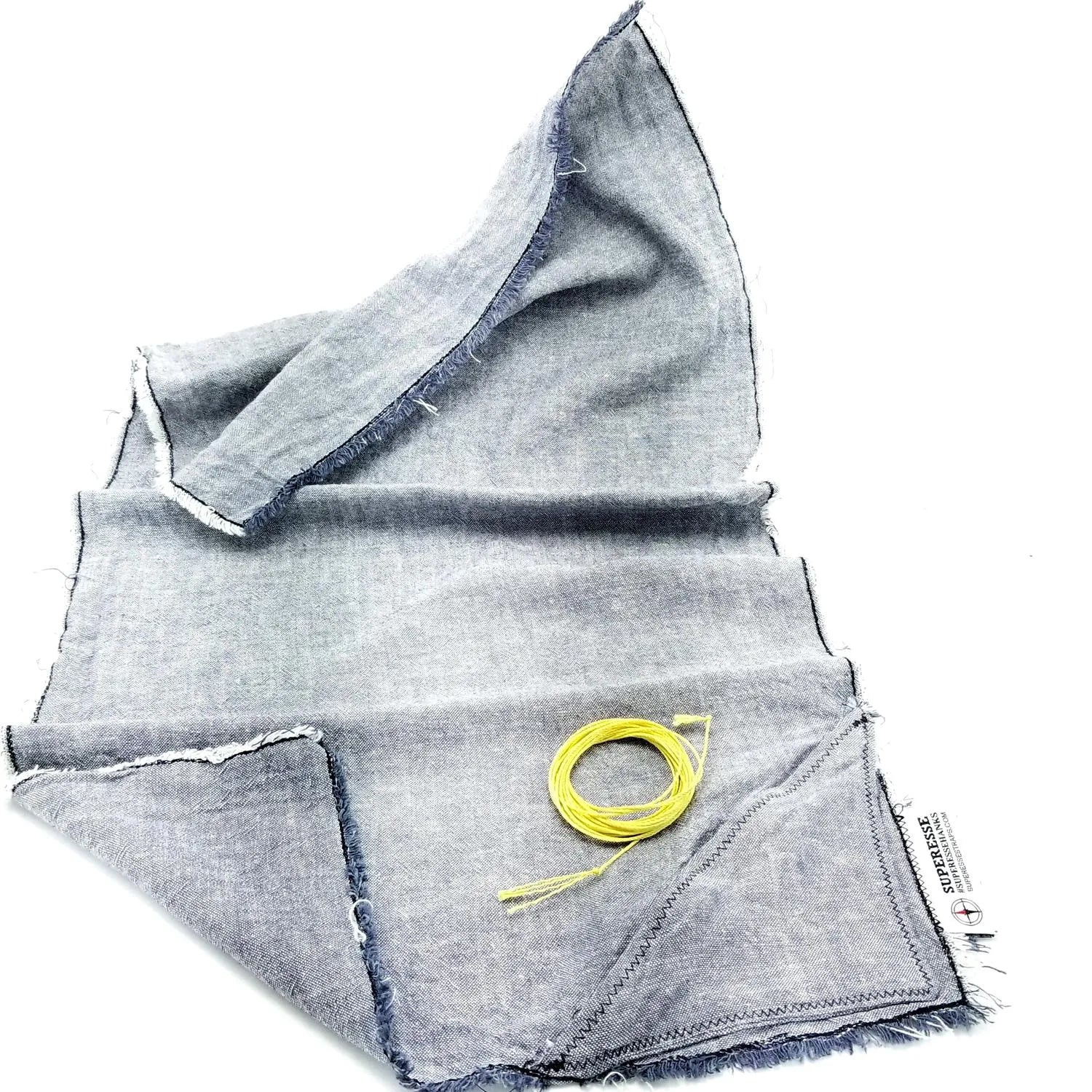 Saw Shemagh: Multi-Use with Built-In Survival Tools