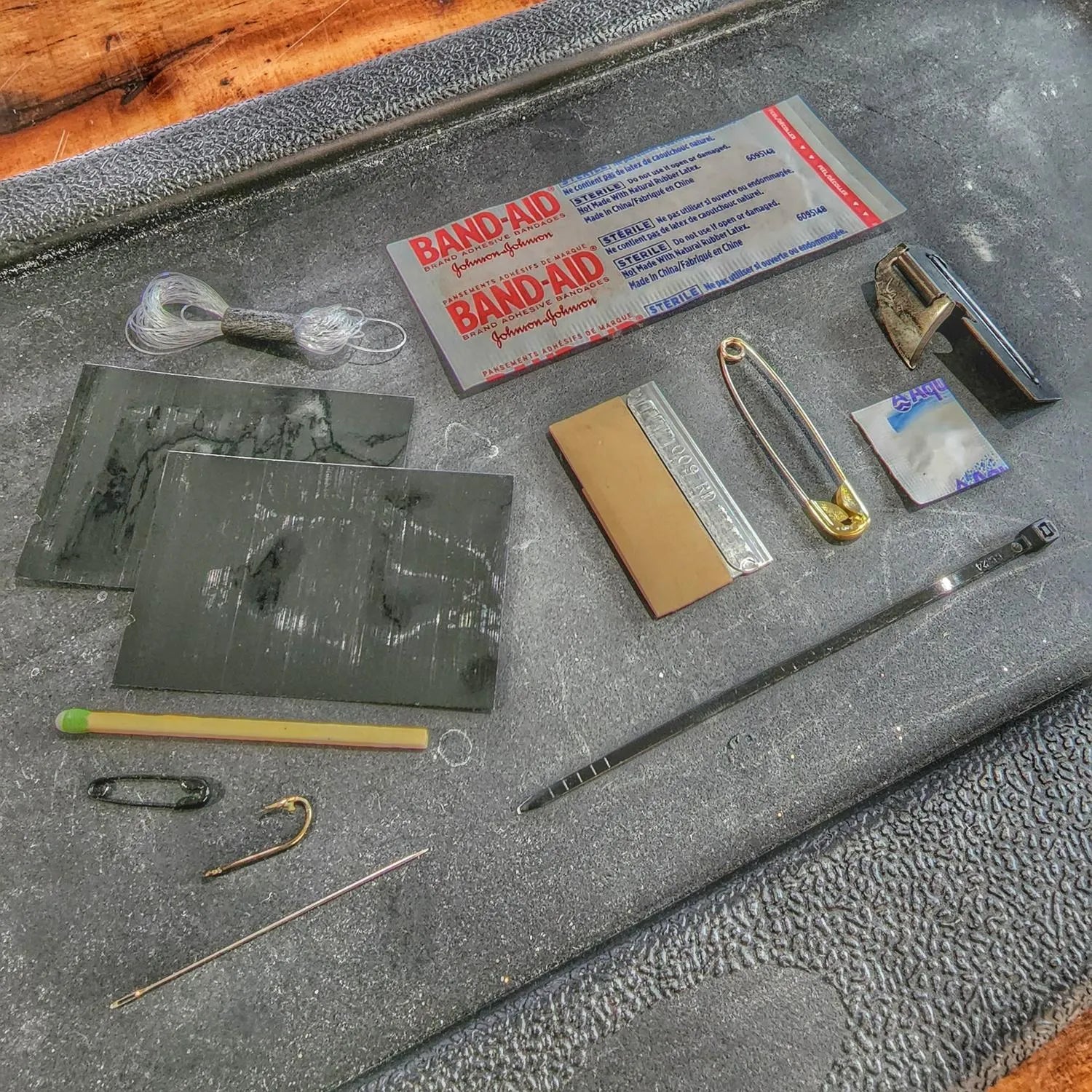 Superesse Straps PSK Personal Survival Kit Patch – Compact Emergency Micro Kit