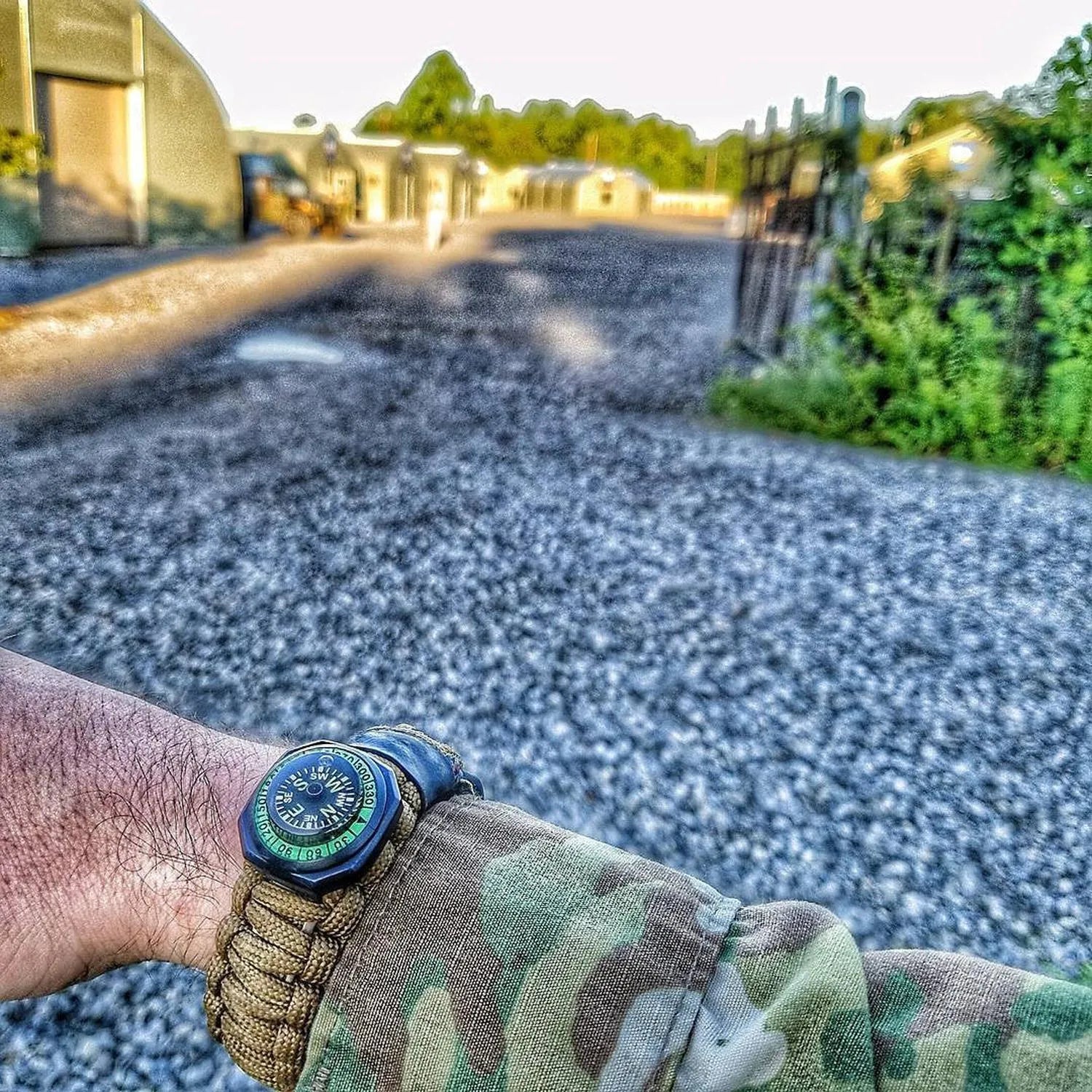 The Escape Evade Pathfinder - SERE Paracord Strap